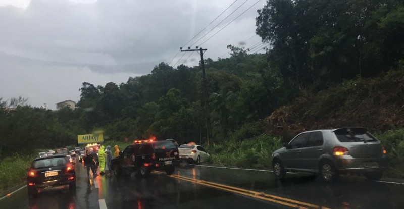Homem morre em colisão frontal na SC-108