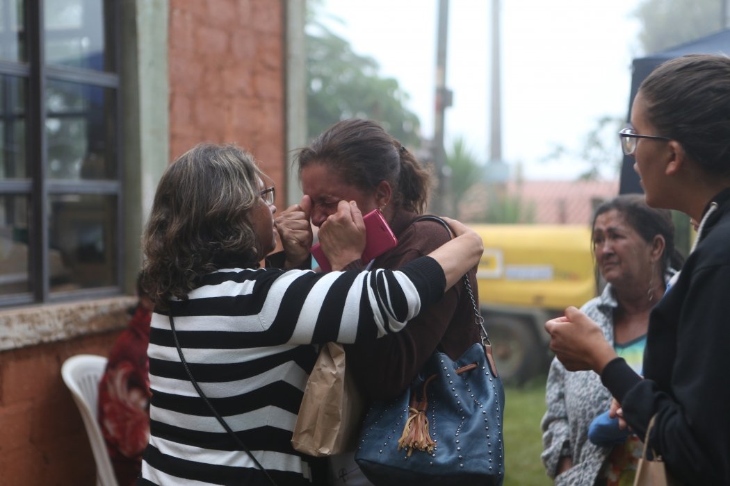 Ritual de dor e angústia: Sobe para 121 o número de mortos em Brumadinho