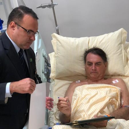 Bolsonaro tem recaída e médicos colocam sonda após náuseas e vômitos