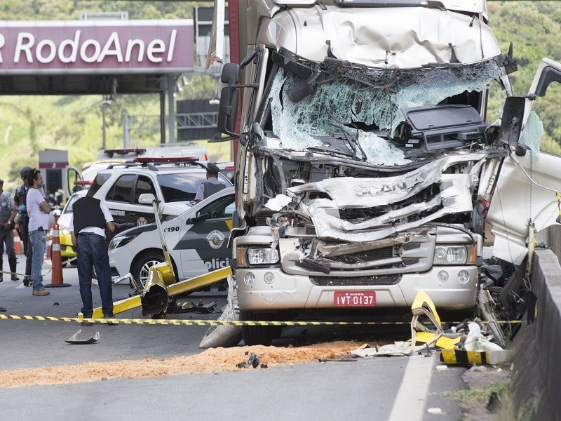 Helicóptero que caiu estava em situação regular, informa Anac