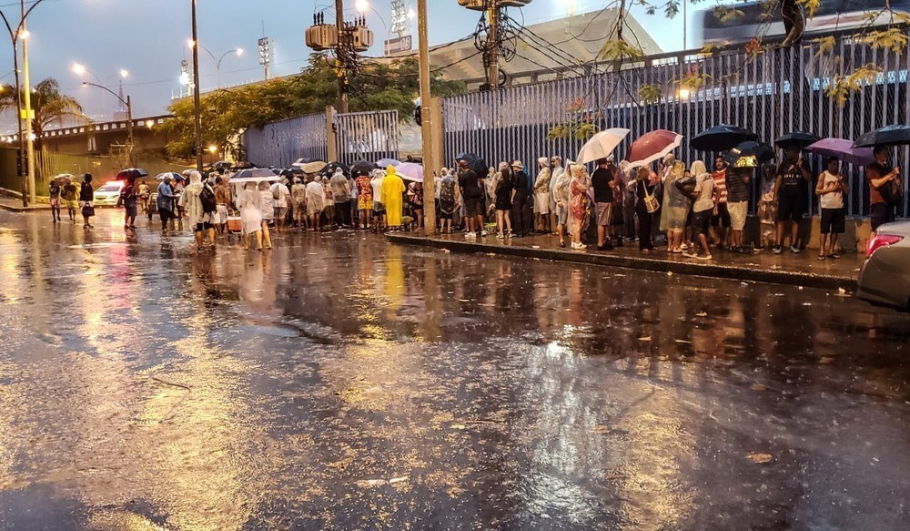 Chuva forte deixa o Rio em estágio de atenção
