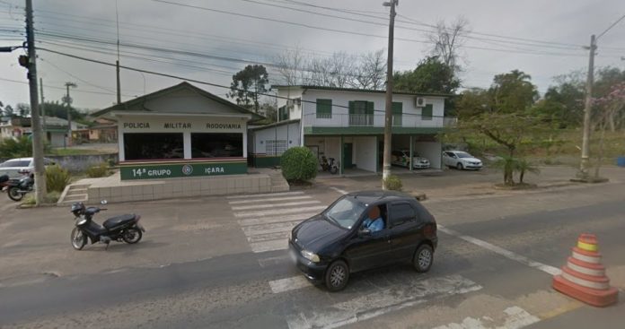 Motociclista é preso com uma espingarda pela PMRv de Içara