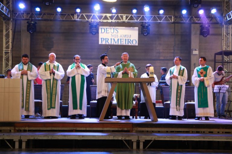 Missa presidida pelo bispo encerra Vinde e Vede 2019