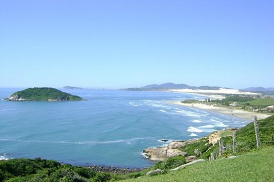 Veículo é alvo de furto em praia de Imbituba