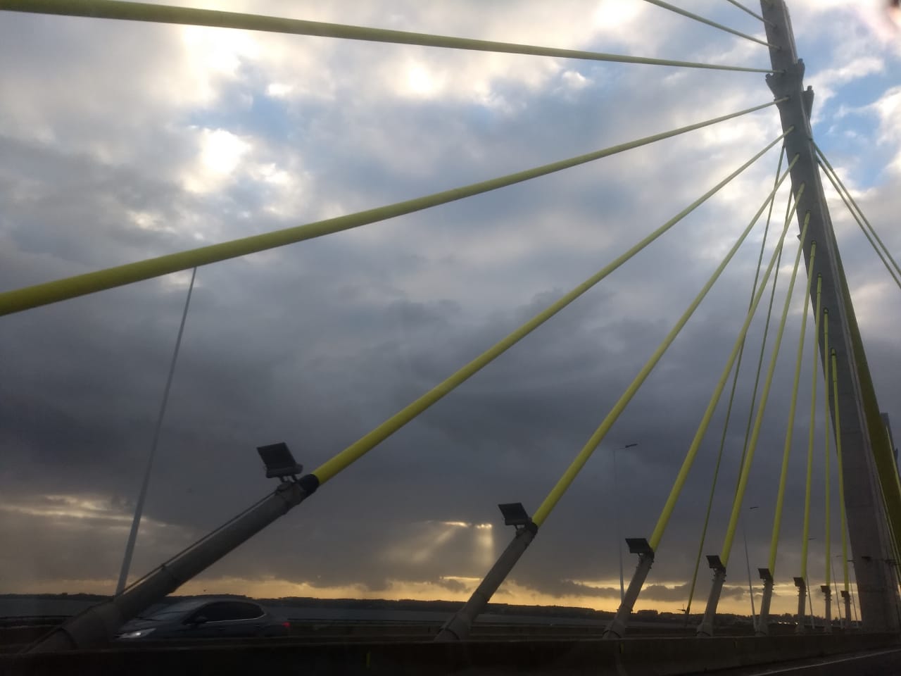 Passagem de frente fria deve causar chuvas na região