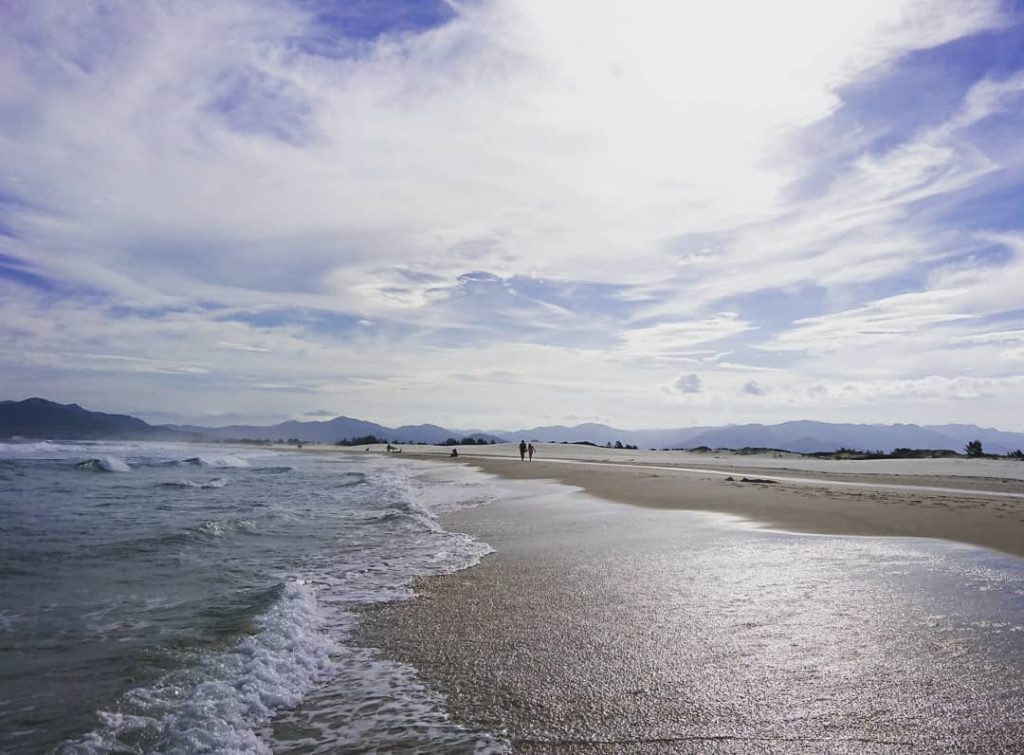 Próximos dias serão com pancadas de chuva à tarde em SC