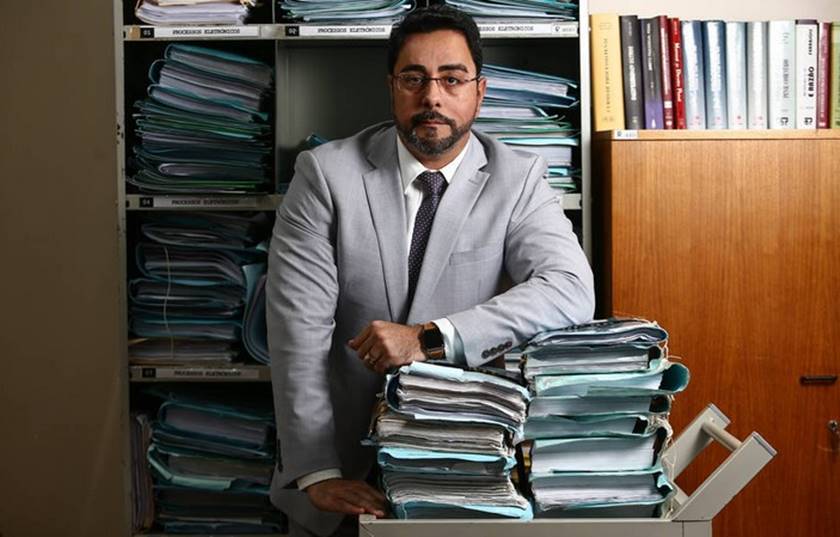 “Temer lidera organização criminosa”, diz Bretas, que ordenou prisão