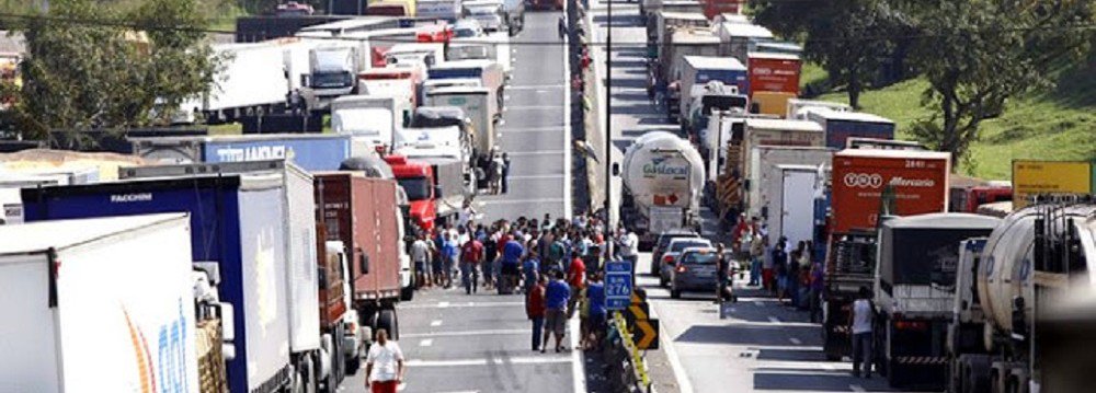 No país: Caminhoneiros se mobilizam para nova paralisação