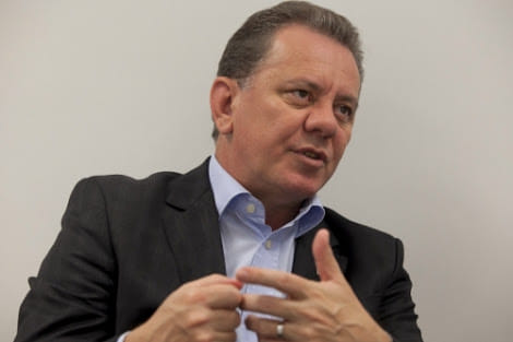 Ponticelli desmente vídeos que circulam nas redes sociais