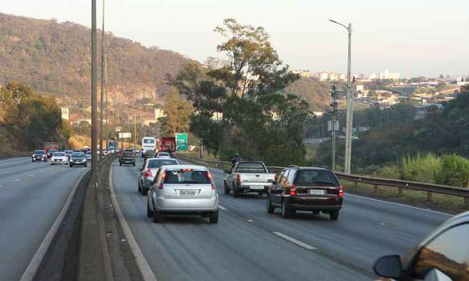 Bolsonaro barra 8 mil novos radares em rodovias federais do Brasil
