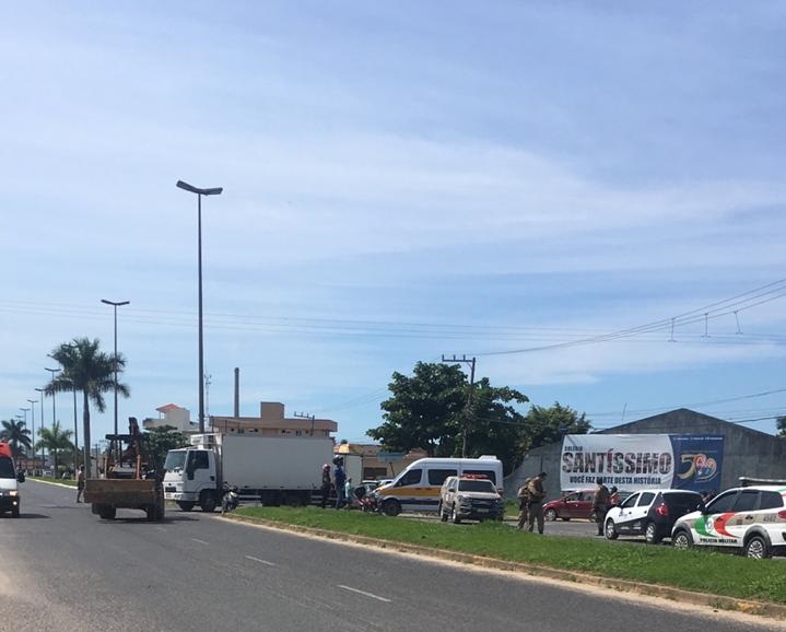 Colisão entre motos deixa condutores feridos em Tubarão