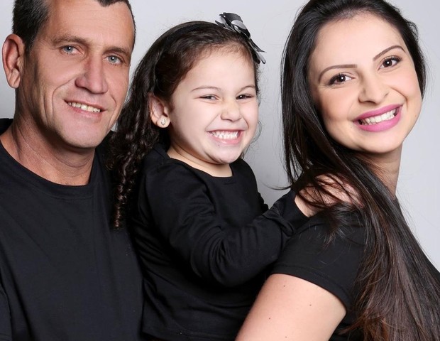 Mulher guerreira! tubaronense relata experiência de luta depois de os médicos desenganarem o marido e a filha com câncer raro