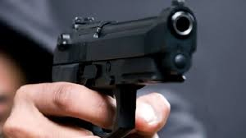 Homem é agredido com socos por criminosos armados durante tentativa de roubo em Tubarão