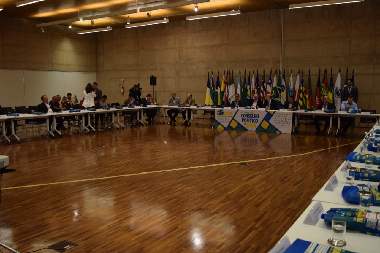 Prefeitos defendem pleitos para a manutenção dos municípios em Brasília