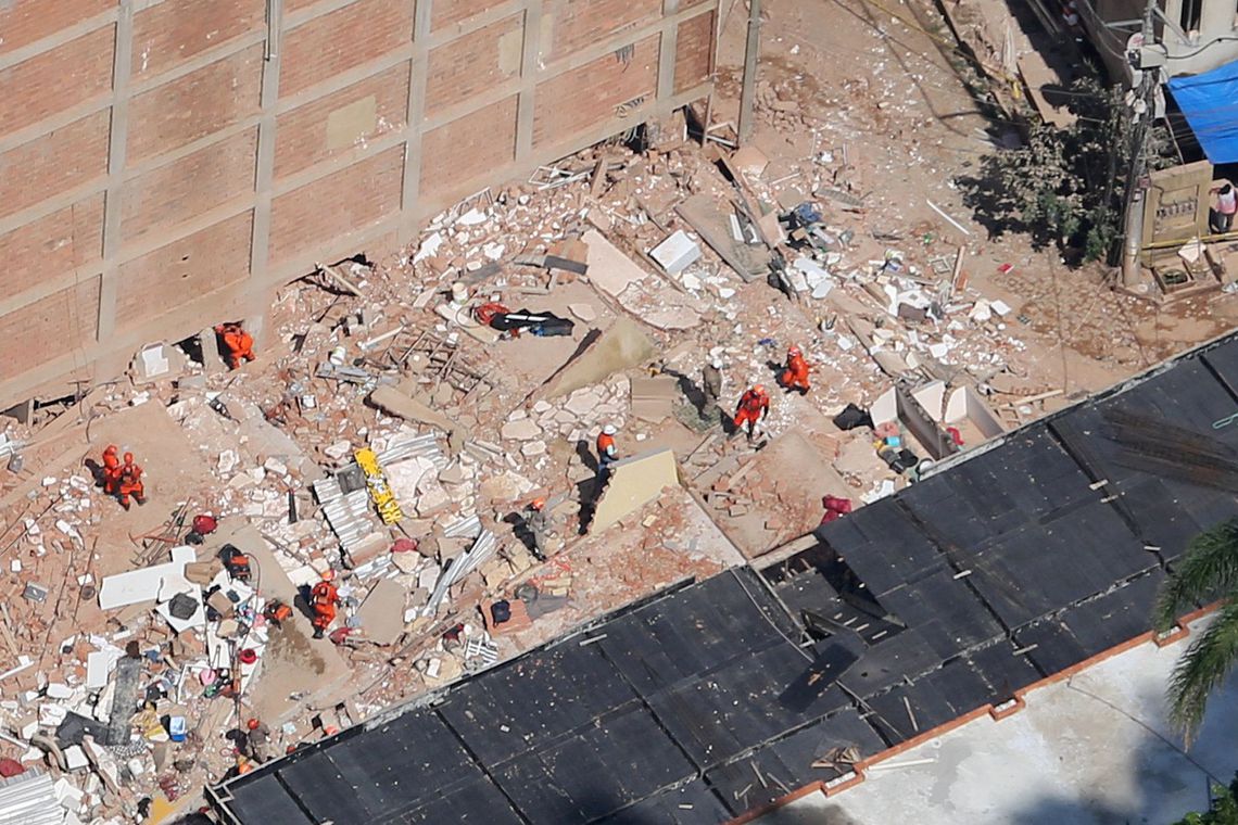 Após desabamento no Rio, ao menos três prédios serão demolidos