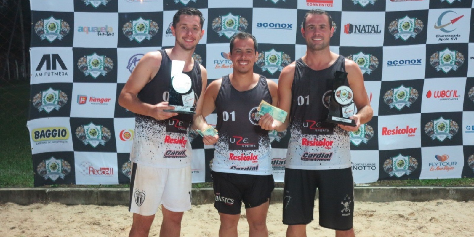 Futevôlei: Dupla de Braço do Norte vence torneio contra grandes talentos do estado