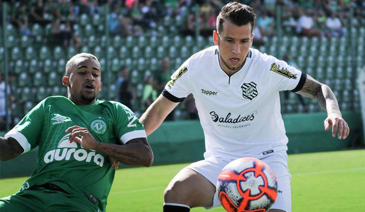 Jogo acontece na tarde deste domingo, a partir das 16h. Vencedor pega Avaí ou Criciúma.