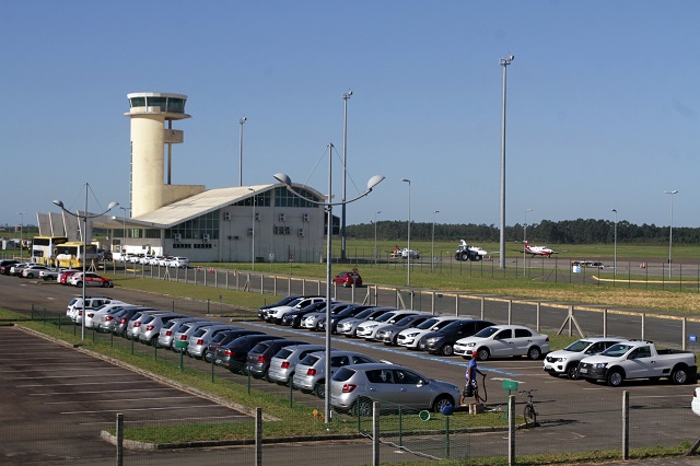 Voos da Latam suspensos até 1º de maio