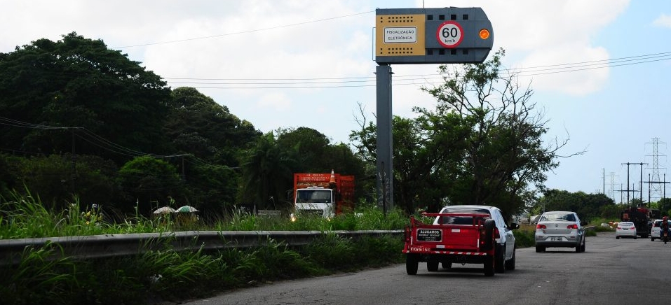 Semana Santa: Ao menos 18 mil km de rodovias federais estão sem radares