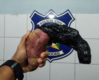 No país: Homem que assaltava usando batata doce como arma é preso