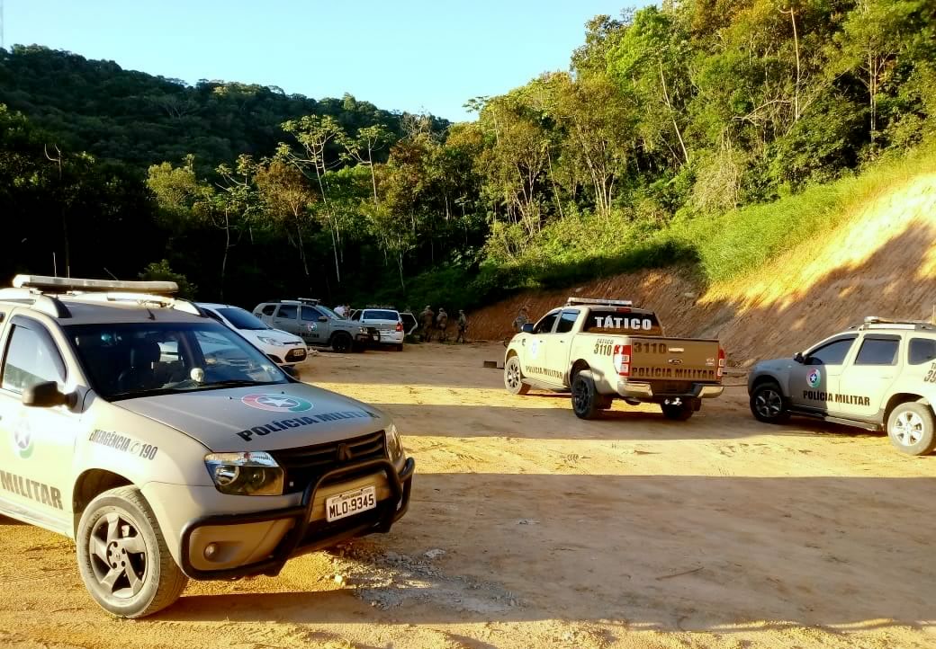 Em SC: Polícia mata três assaltantes durante perseguição em matagal