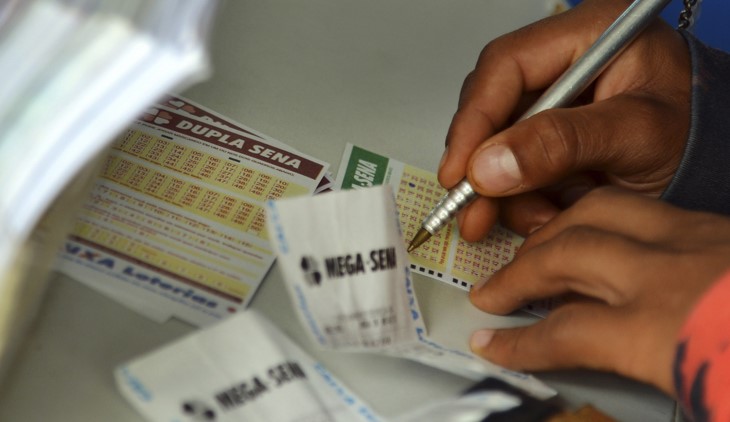 Mega acumula de novo e vai a R$ 90 milhões