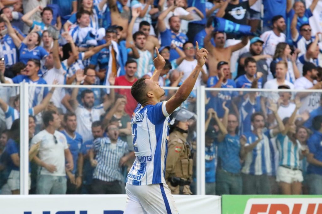 Nos pênaltis, Avaí bate a Chape e conquista o Catarinense 2019