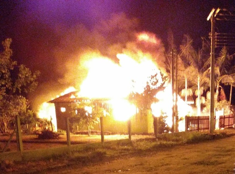 Jacinto Machado: Casa é destruída por incêndio