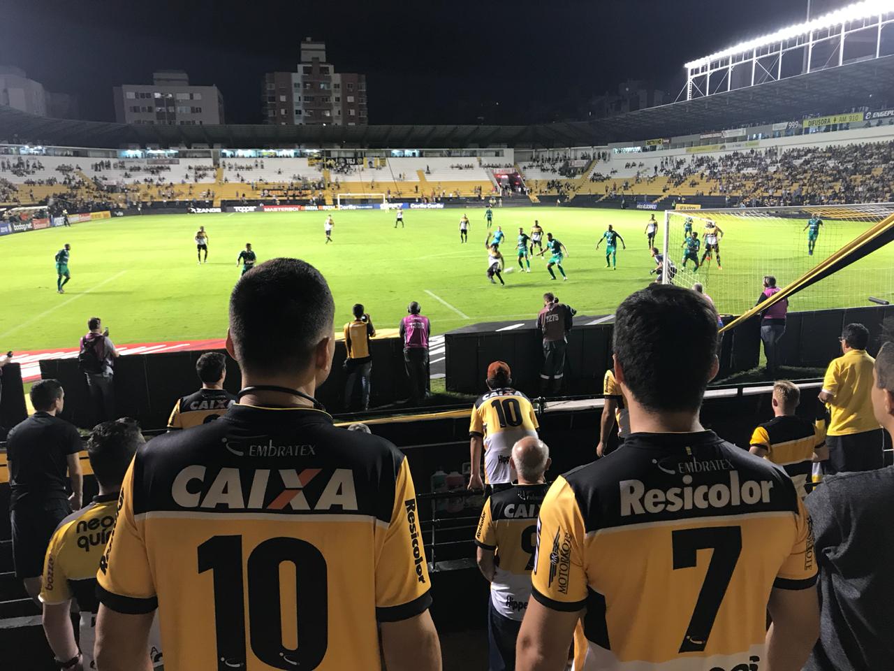 Criciúma perde com gol no final da partida