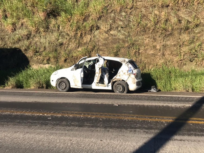 Colisão entre carro e caminhão deixa um ferido em Siderópolis