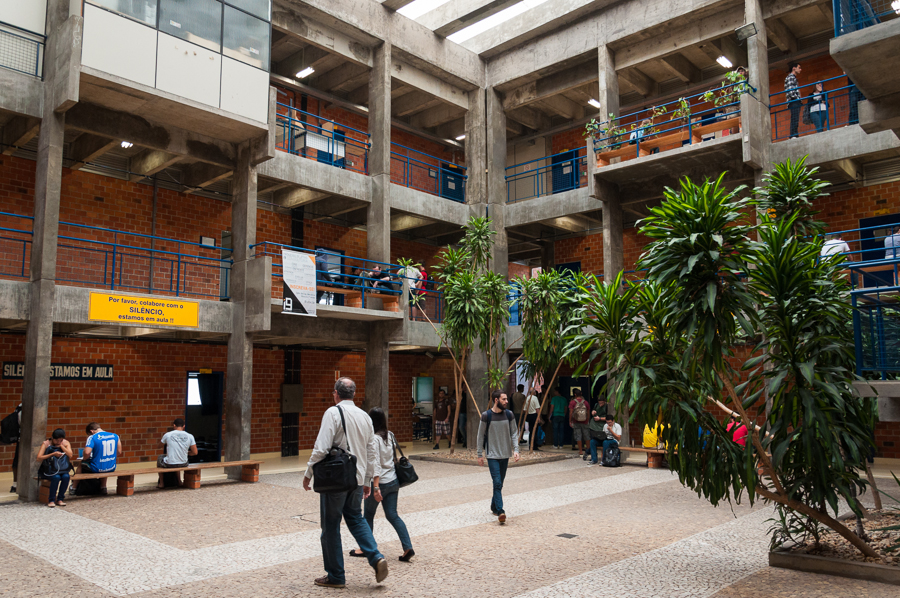 Corte de verba nas universidades federais deve atingir mais de 50 mil alunos em SC