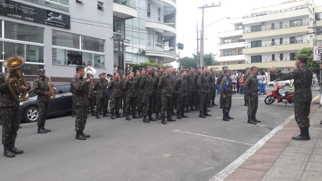 Exército Brasileiro comemora Dia da Vitória em Orleans