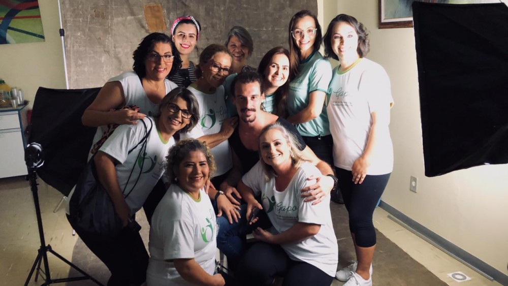 SC: Pacientes em tratamento oncológico ganham homenagem antecipada ao dia das mães