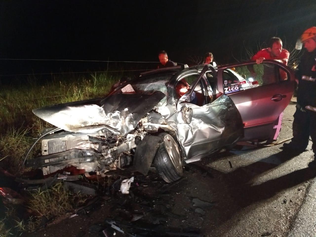 Colisão frontal deixa quatro pessoas feridas em Lauro Müller