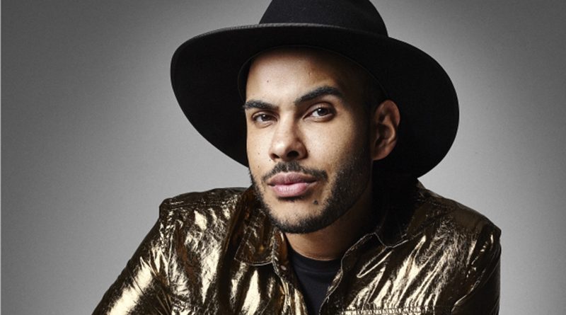 Blogueiro Hugo Gloss visita Nova Veneza