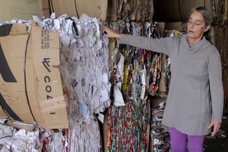 Do lixo ao lucro: Reciclagem garante o sustento de famílias