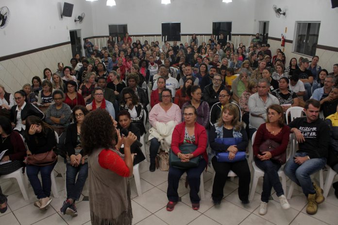 Criciúma: Servidores buscam equidade salarial