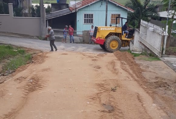 Duas ruas foram recuperadas no bairro São Martinho nesta sexta (17)