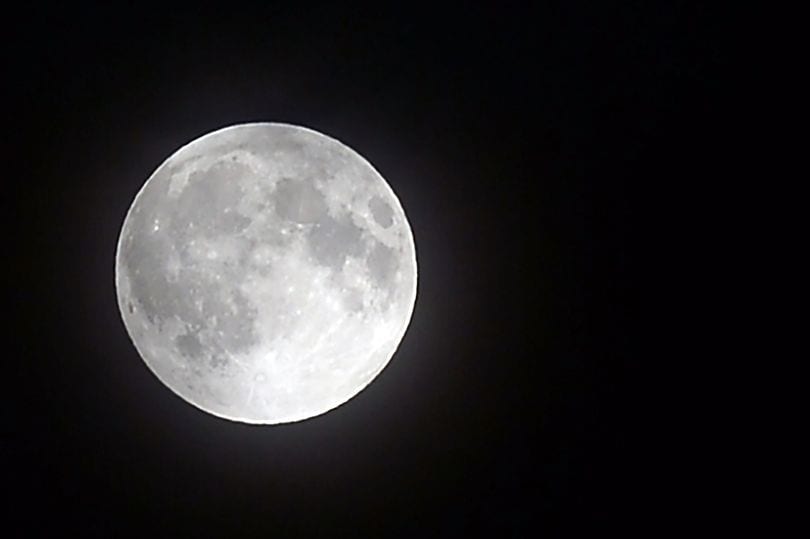 Fenômeno Lua Azul iluminará a noite deste sábado