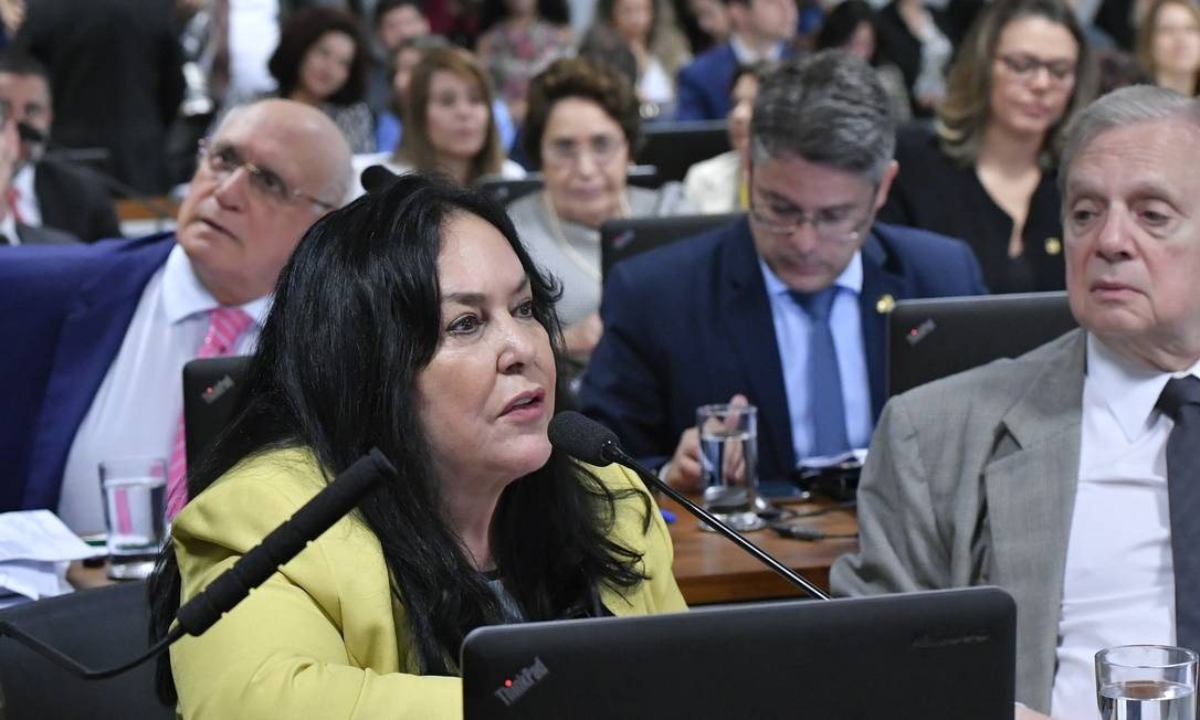 Senado aprova projeto que inclui mulheres trans na Lei Maria da Penha