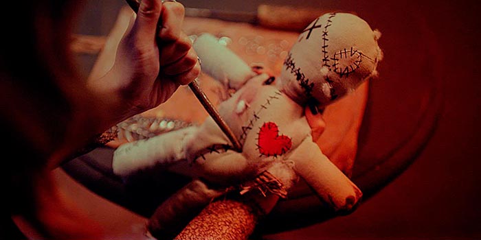 Tubarão: Justiça nega liberdade para acusado de usar boneca vodu para aterrorizar sua ex