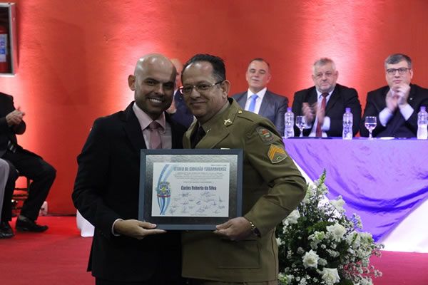 Câmara concede título de cidadão tubaronense a sargento da Polícia Militar de Laguna