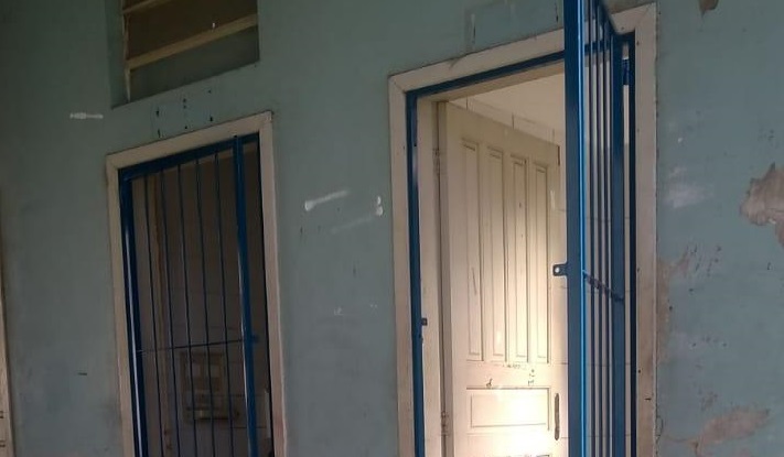 Banheiros públicos da Antiga Rodoviária recebem grades para evitar vandalismo