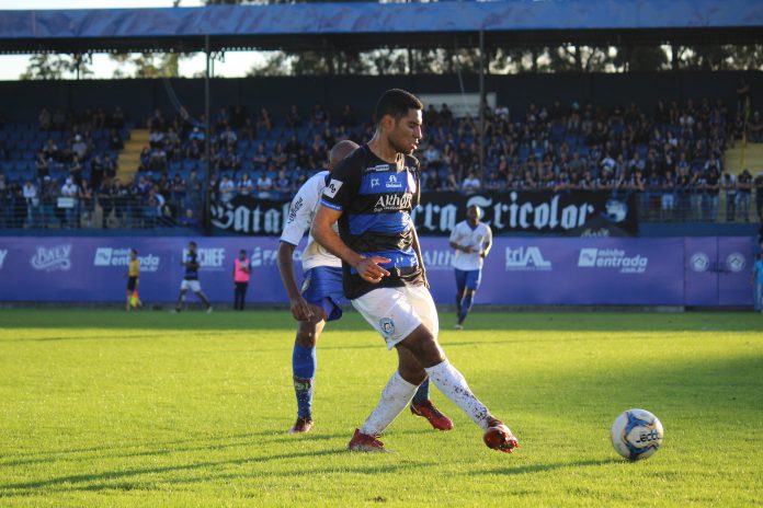 Tubarão: Peixe enfrenta o Caxias no domingo