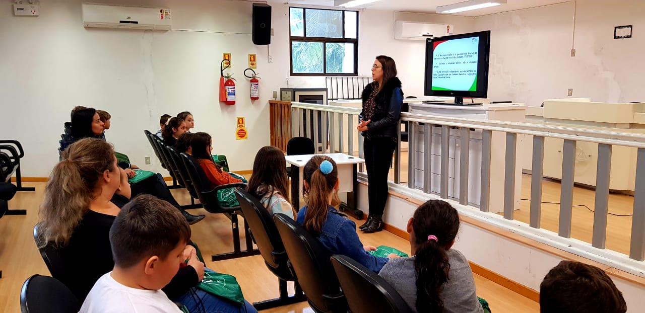 Cultivando Atitudes: Programa do Ministério Público promove aproximação com estudantes em Lauro Müller