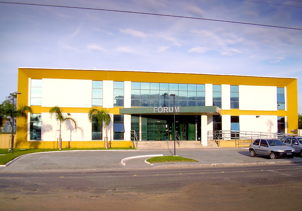 Em Laguna, TJ confirma pena para advogada que corrompeu principal testemunha de júri popular