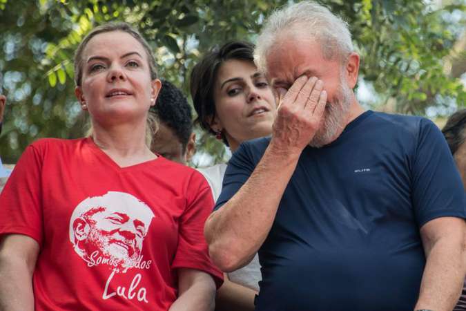 Pedido de liberdade de Lula sai da pauta da Segunda Turma do STF