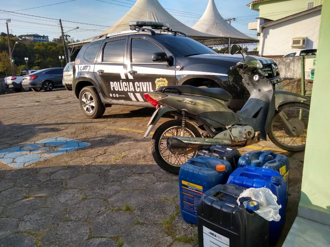 Polícia recupera objetos e prende ladrões em Lauro Müller