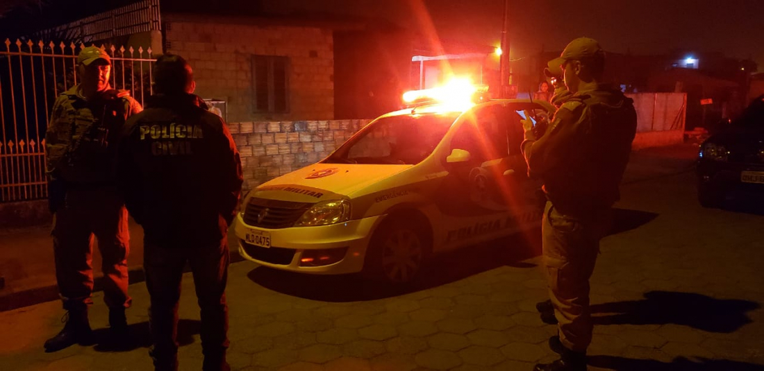 Homem é espancado até a morte em Sombrio