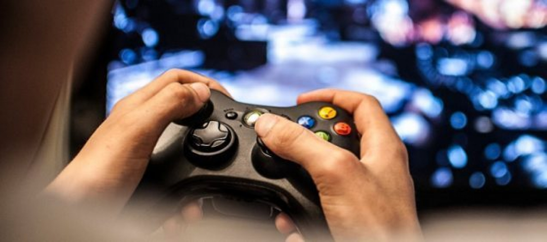 Bolsonaro diz que há estudos para baixar impostos de jogos eletrônicos